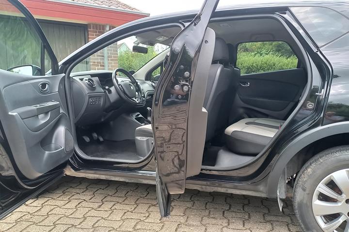Sort Renault Captur fra 2016
