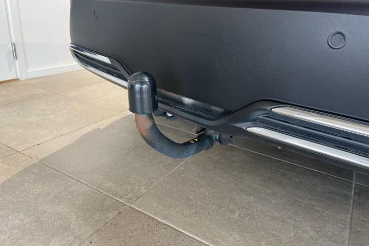 Rød Toyota C-HR fra 2020