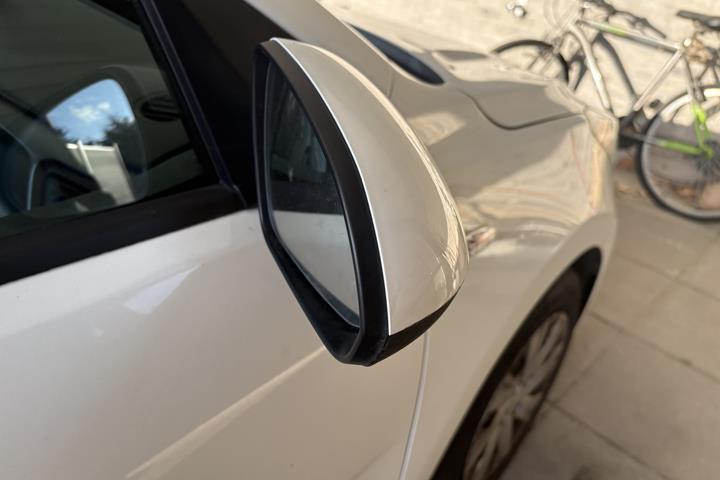 Hvid Kia Rio fra 2018