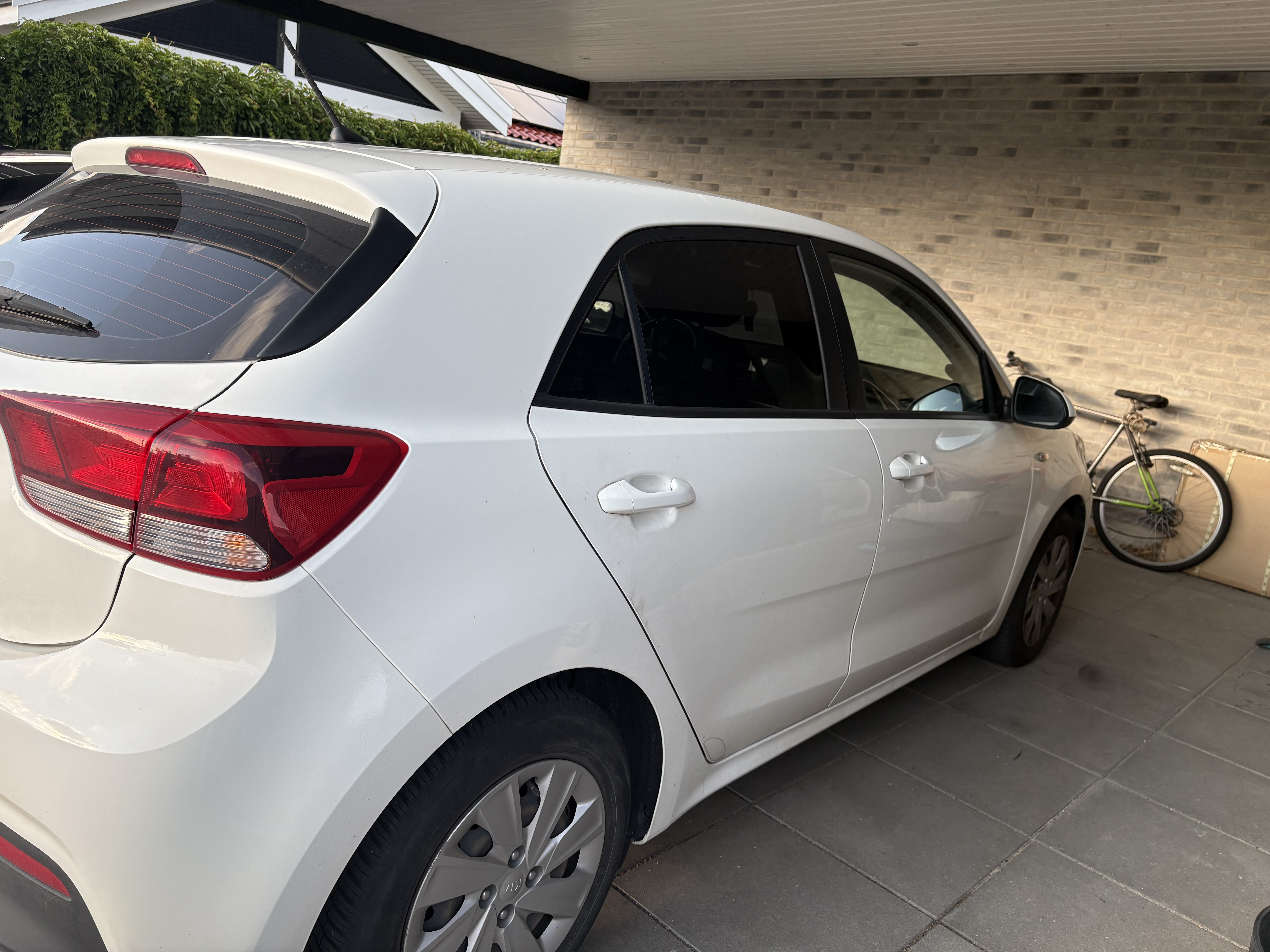 Hvid Kia Rio fra 2018