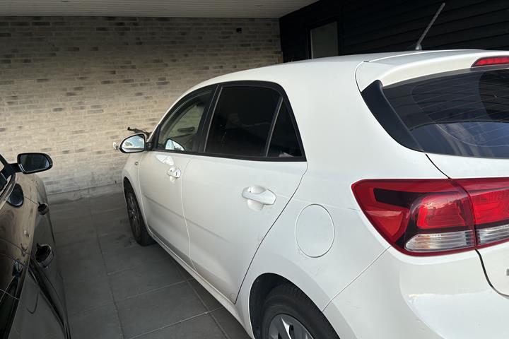 Hvid Kia Rio fra 2018