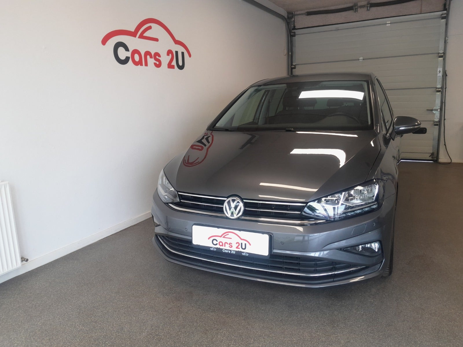 Grå VW Golf Sportsvan fra 2019