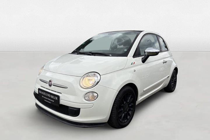 Grøn Fiat 500C fra 2012 set udefra