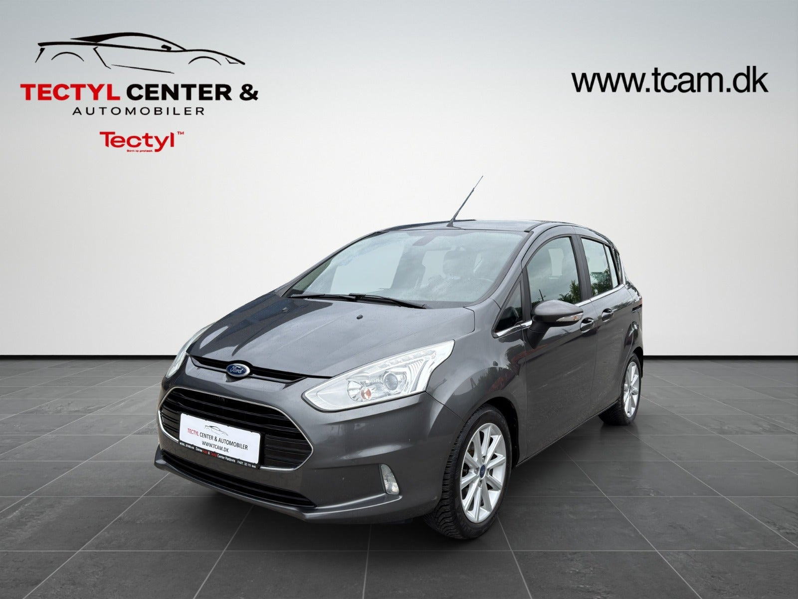 Grå Ford B-MAX fra 2016