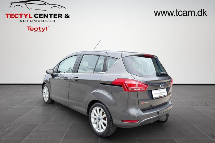 Grå Ford B-MAX fra 2016