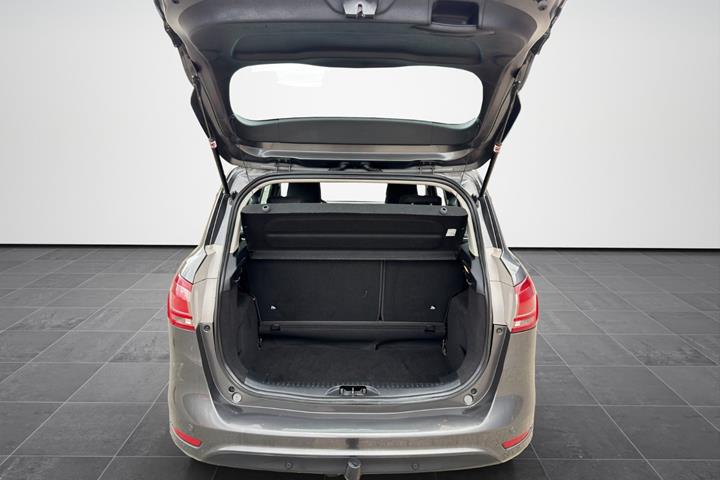 Grå Ford B-MAX fra 2016
