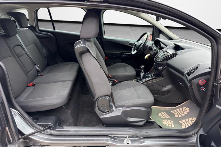 Grå Ford B-MAX fra 2016