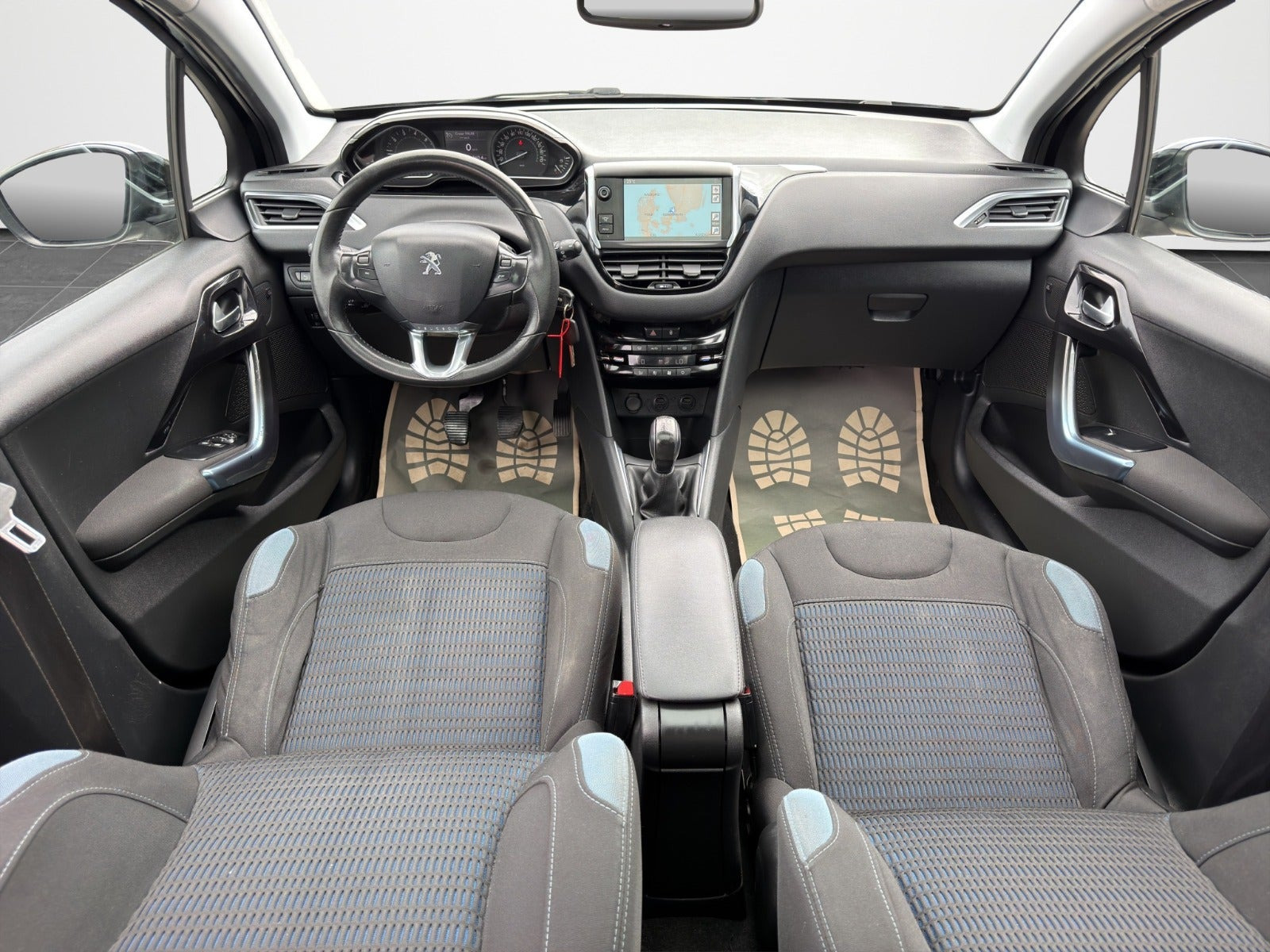 Sort Peugeot 208 fra 2013