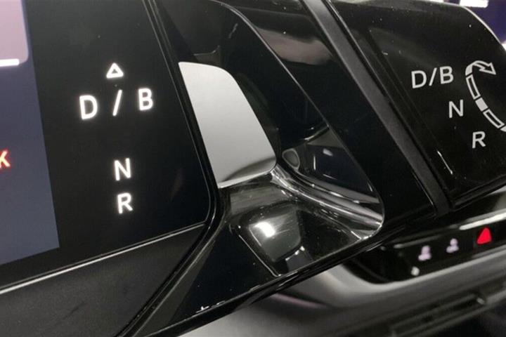Sølv VW ID.4 fra 2023