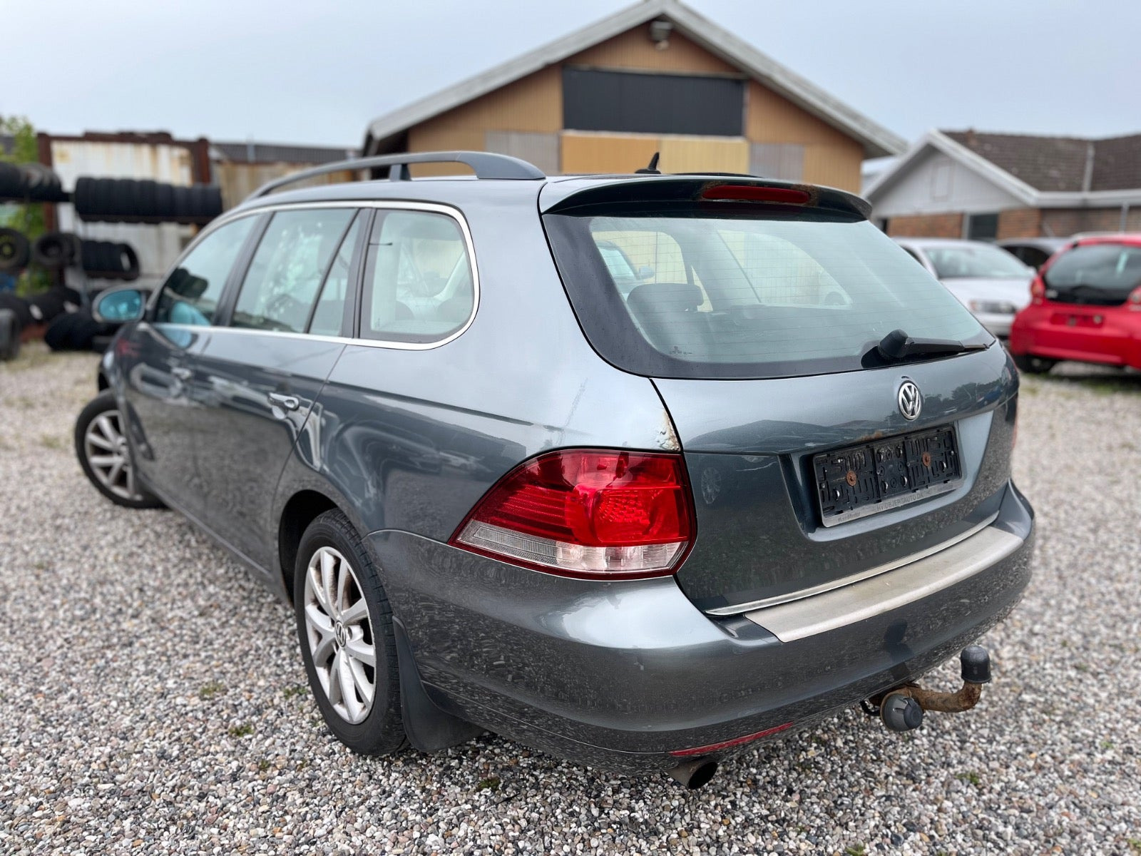 Grå VW Golf VI fra 2012