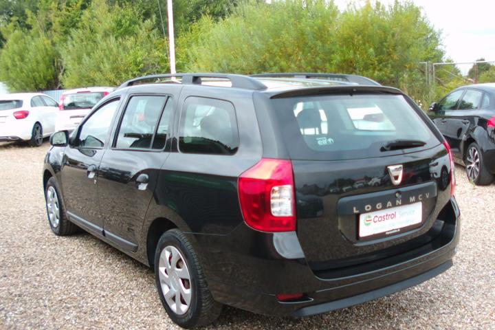Sort Dacia Logan fra 2018