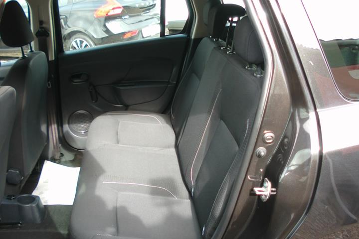 Sort Dacia Logan fra 2018