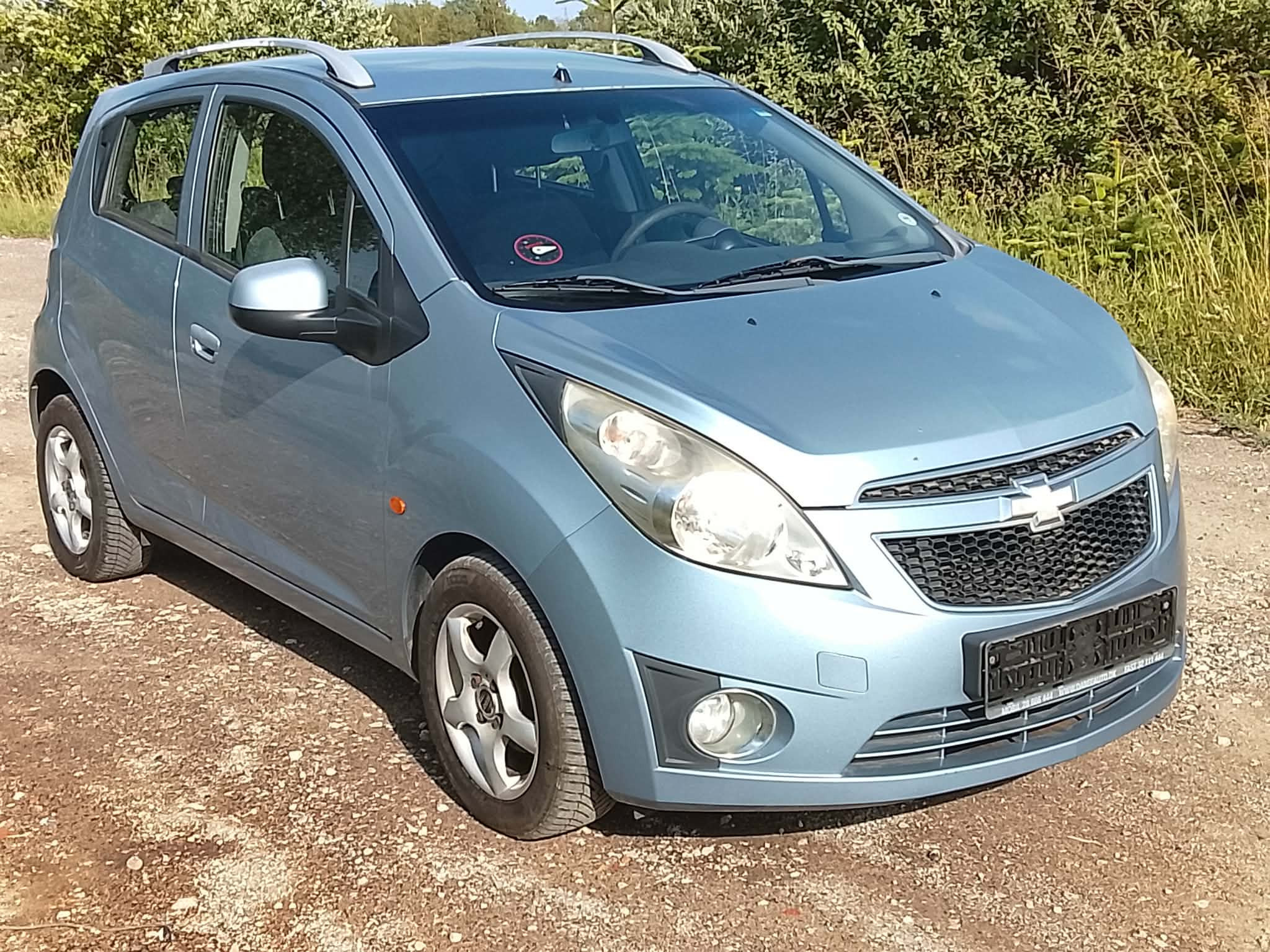 Blå Chevrolet Spark fra 2010