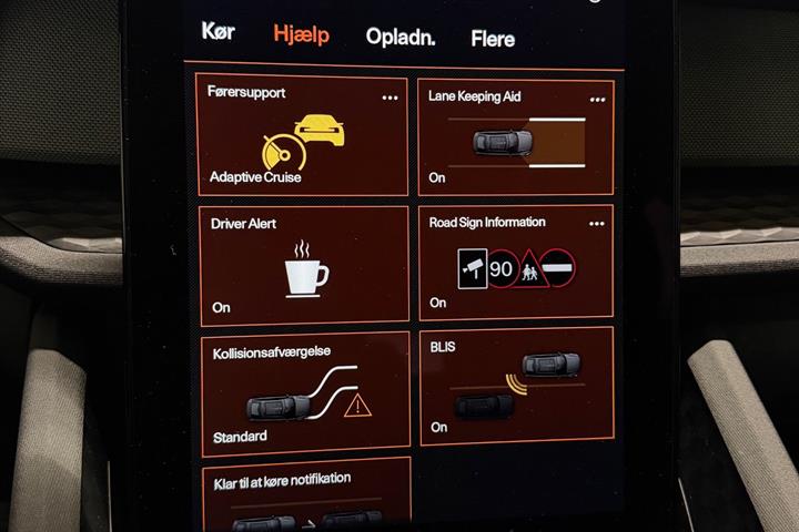 Hvid Polestar 2 fra 2023