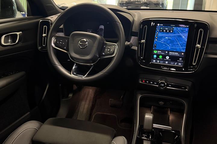 Sort Volvo C40 fra 2023