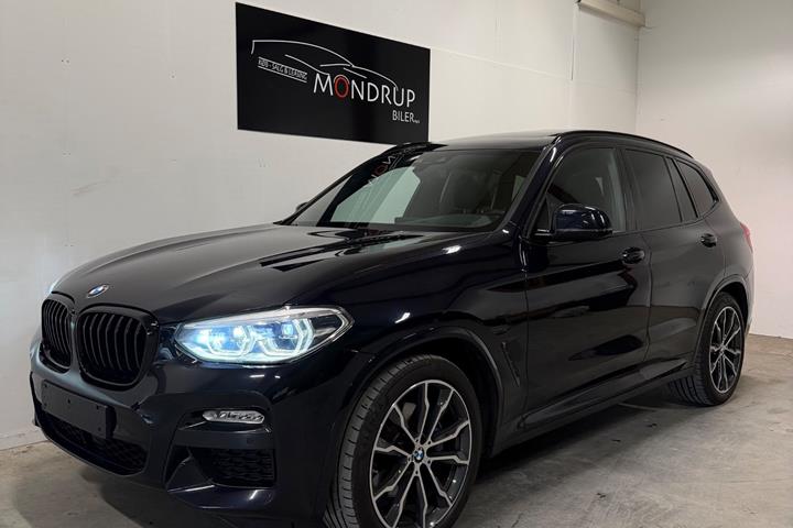 Sort BMW X3 fra 2018 set udefra
