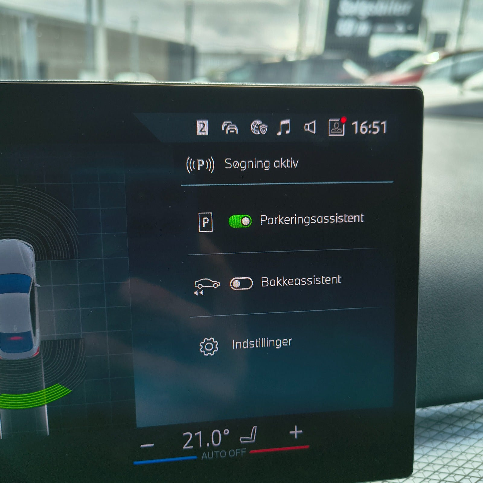 Grå BMW i4 fra 2025