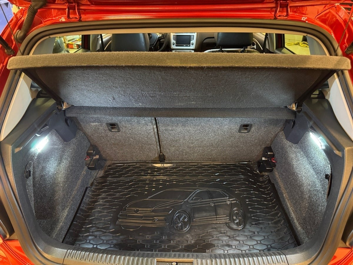 Rød VW Polo fra 2015