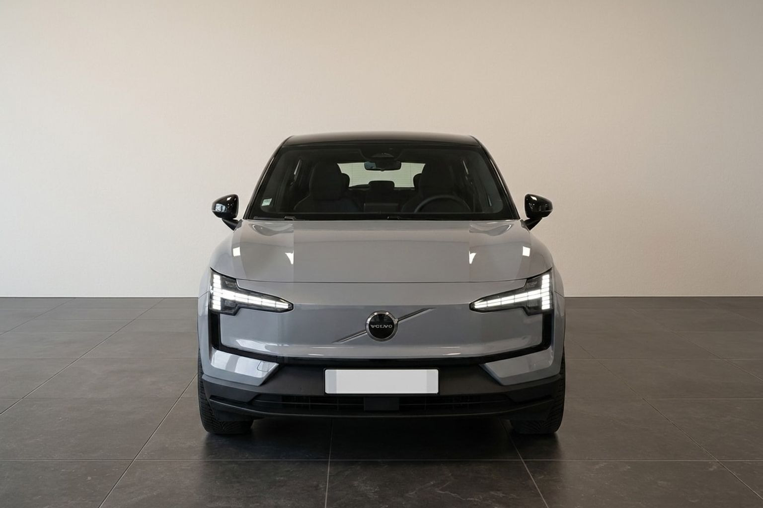 Grå Volvo EX30 fra 2024