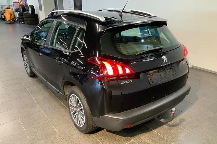 Sort Peugeot 2008 fra 2018