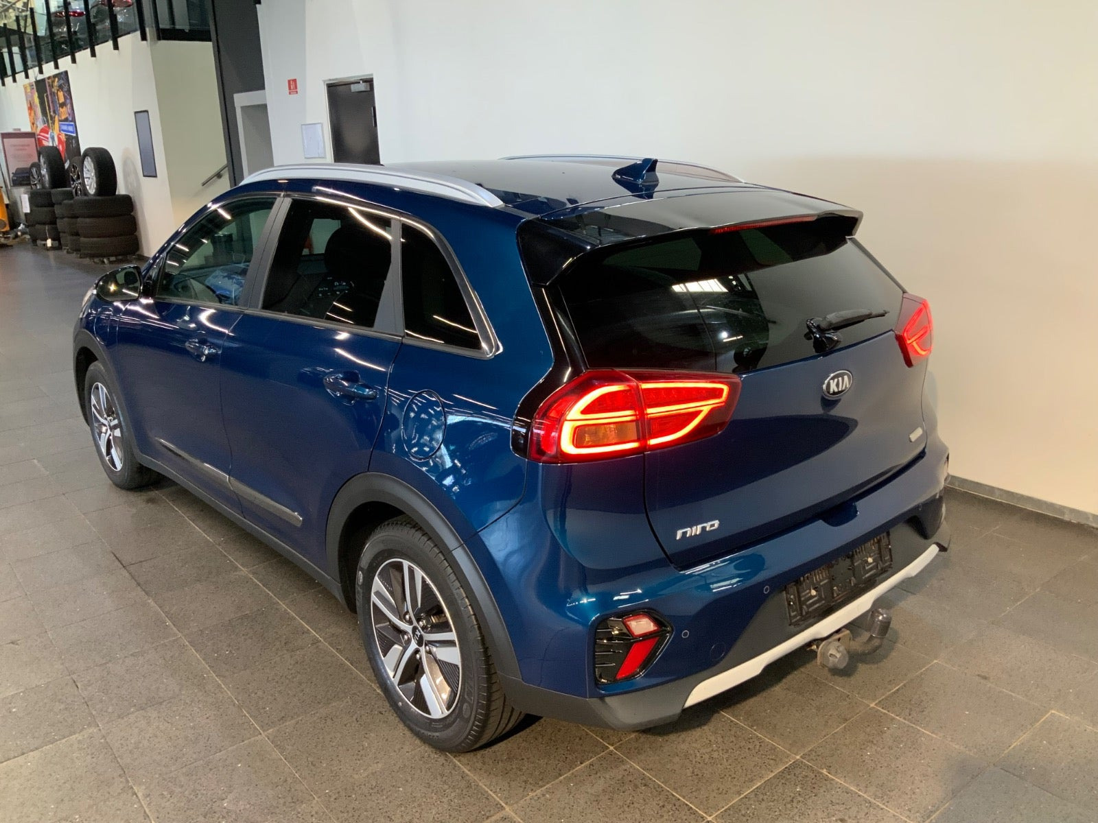 Blå Kia Niro fra 2020