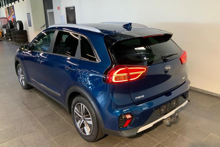 Blå Kia Niro fra 2020