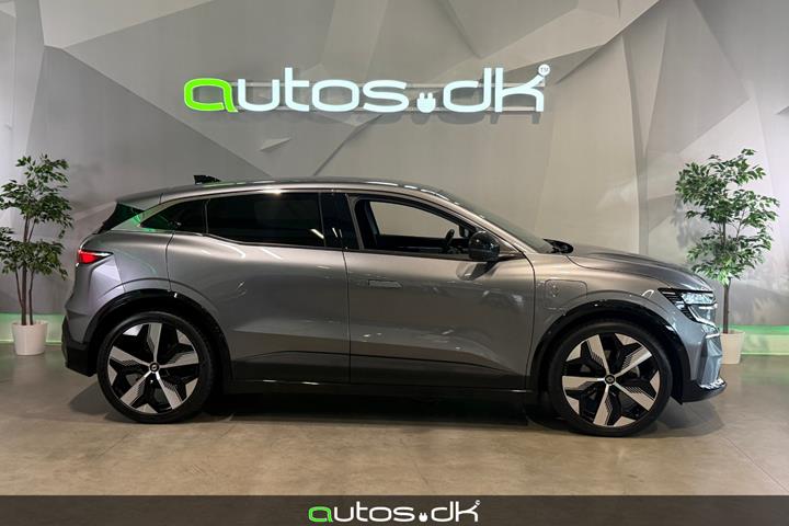 Grå Renault Megane E-Tech fra 2024