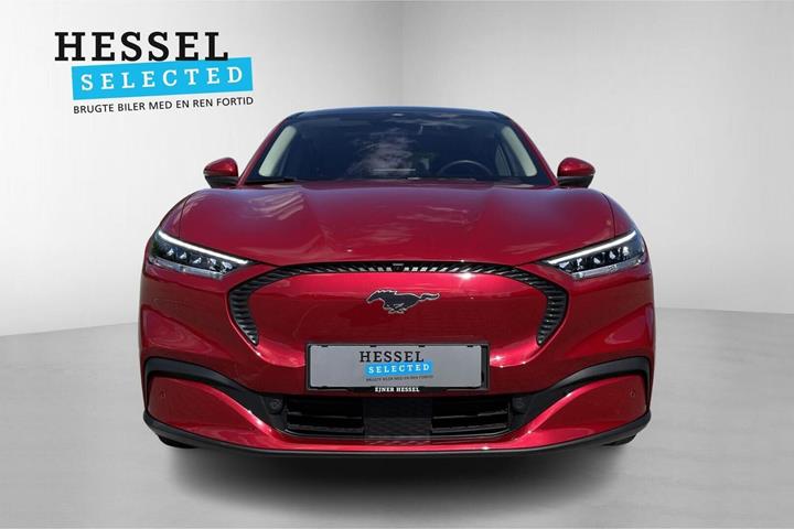 Rød Ford Mustang Mach-E fra 2021