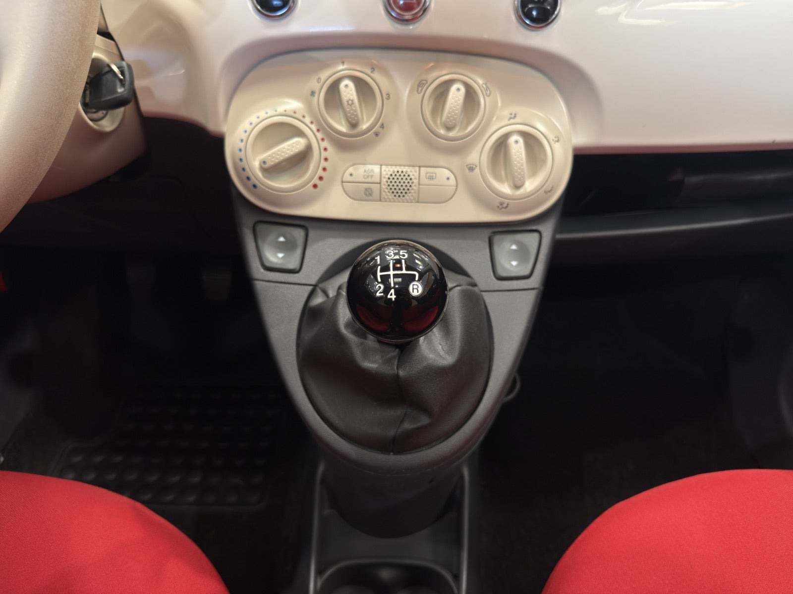 Grøn Fiat 500 fra 2013