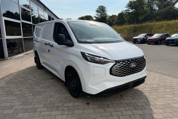 Hvid Ford E-Transit Custom 320 L1 fra 2026