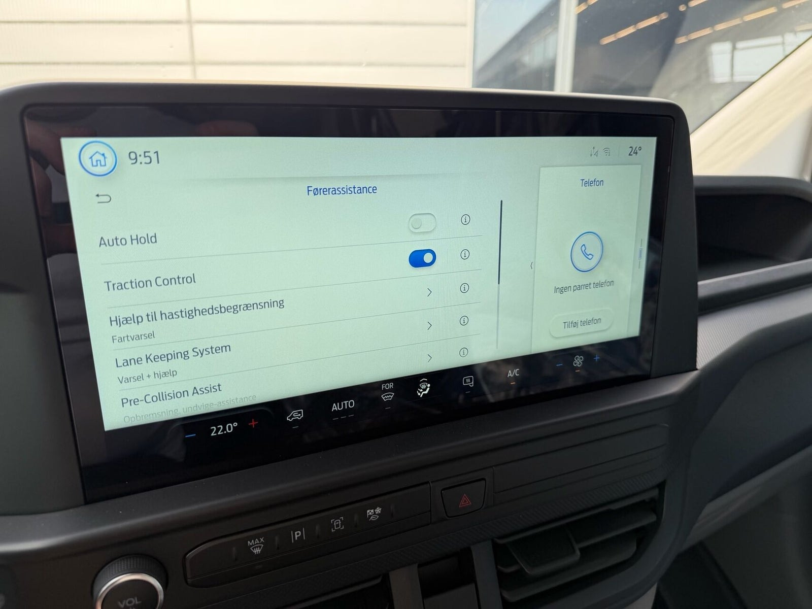 Hvid Ford E-Transit Custom 320 L1 fra 2026