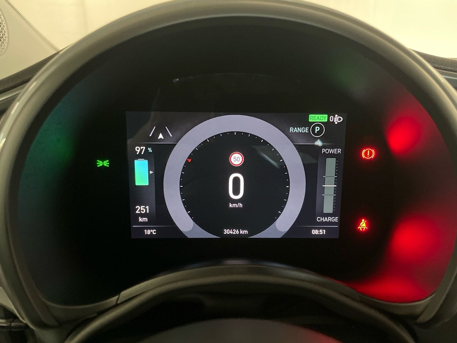 Grå Fiat 500e fra 2024