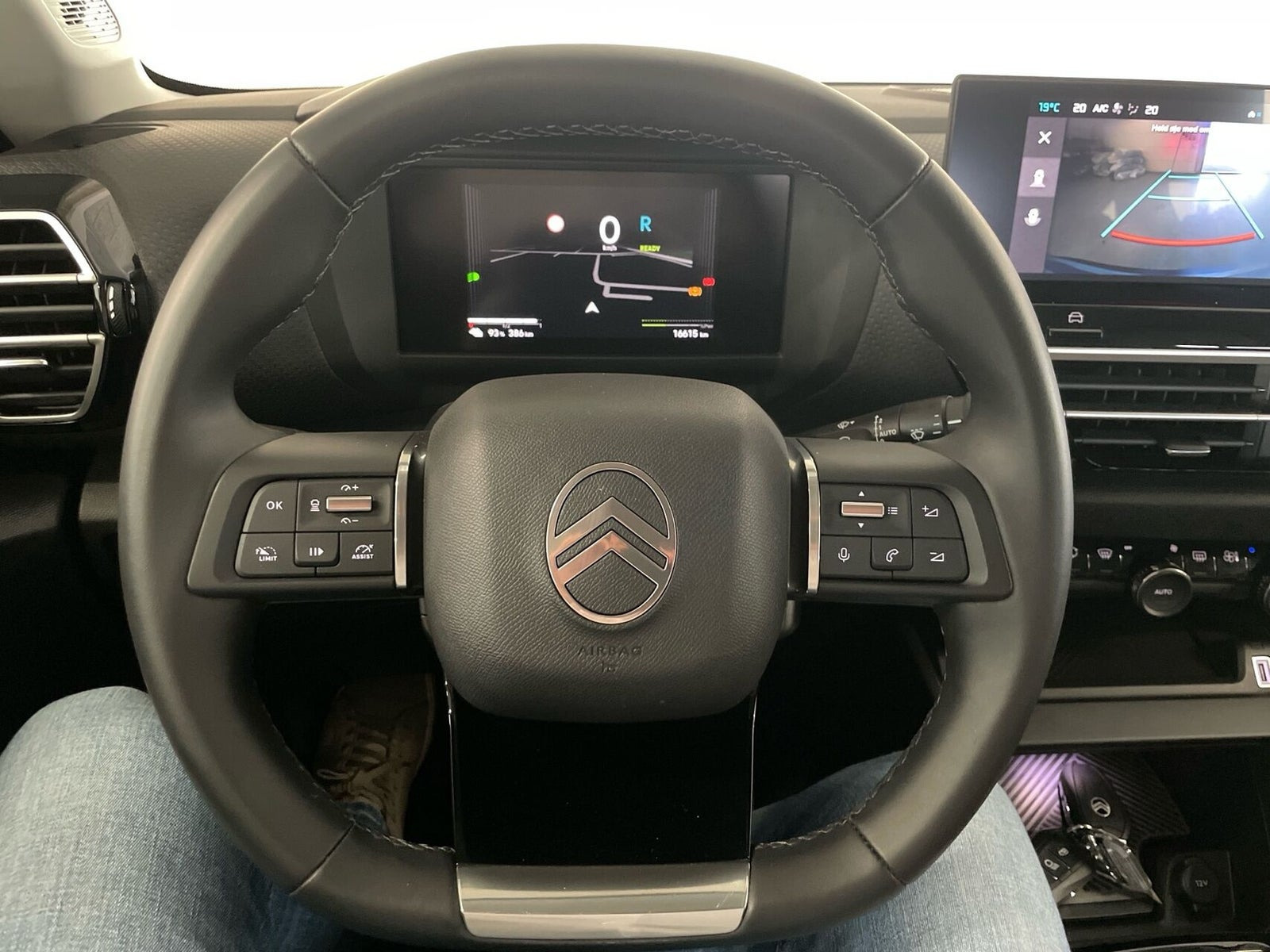 Grå Citroën ë-C4 fra 2025