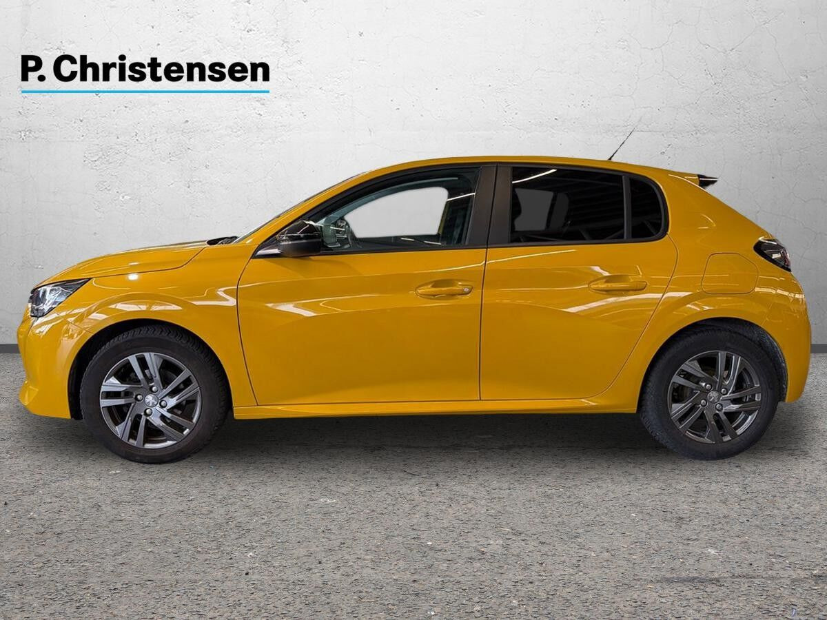 Gul Peugeot 208 fra 2022