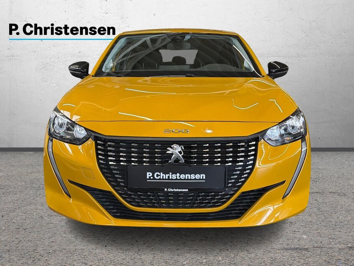 Gul Peugeot 208 fra 2022