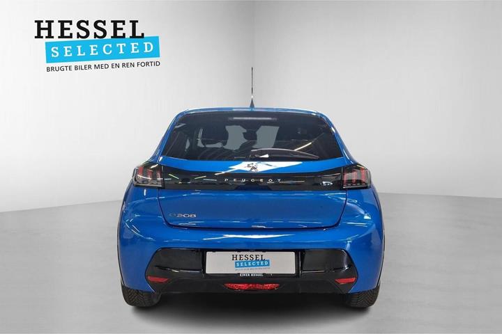 Blå Peugeot e-208 fra 2023