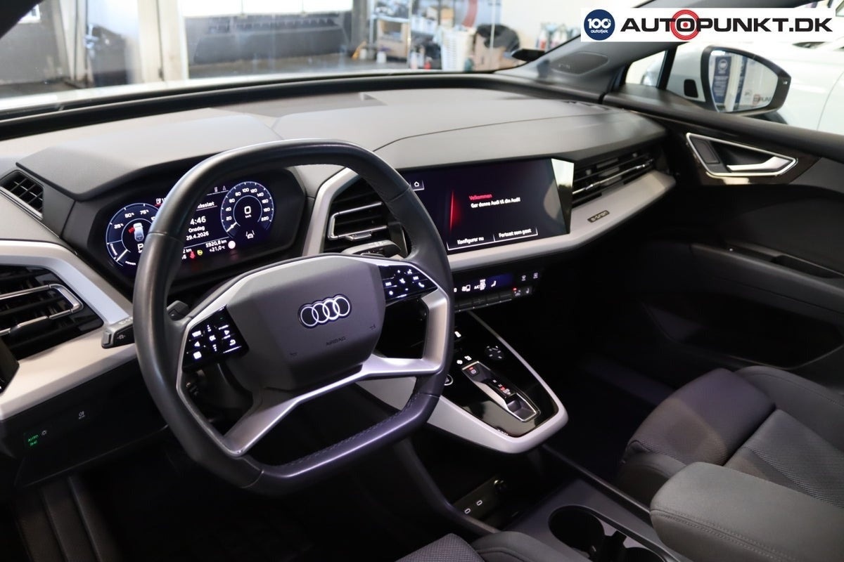 Hvid Audi Q4 e-tron fra 2024