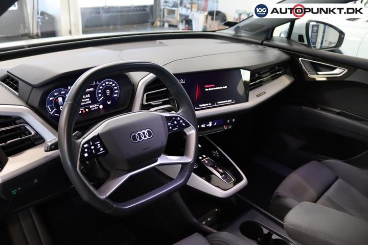Hvid Audi Q4 e-tron fra 2024