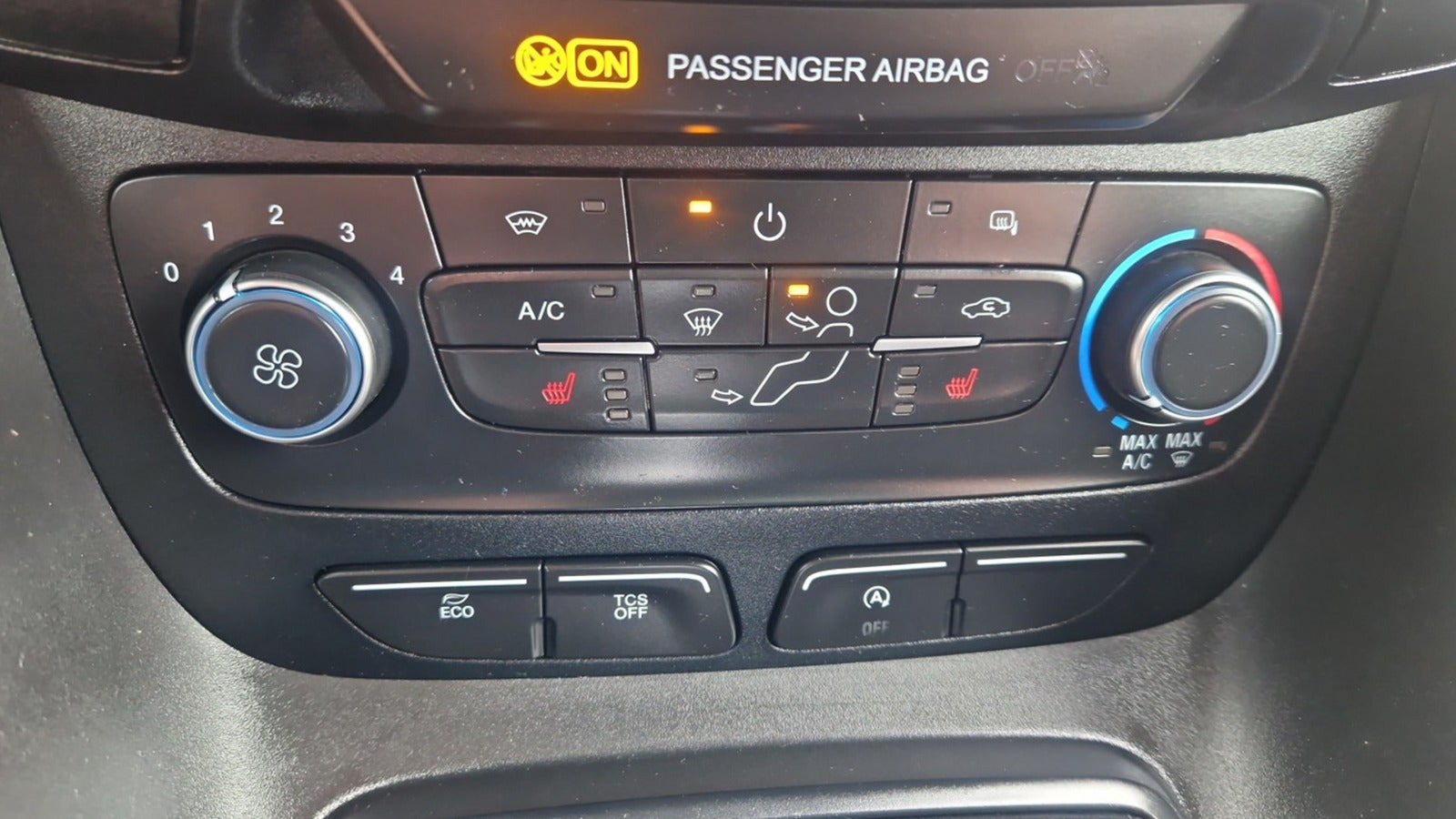 Sort Ford Transit Connect fra 2019