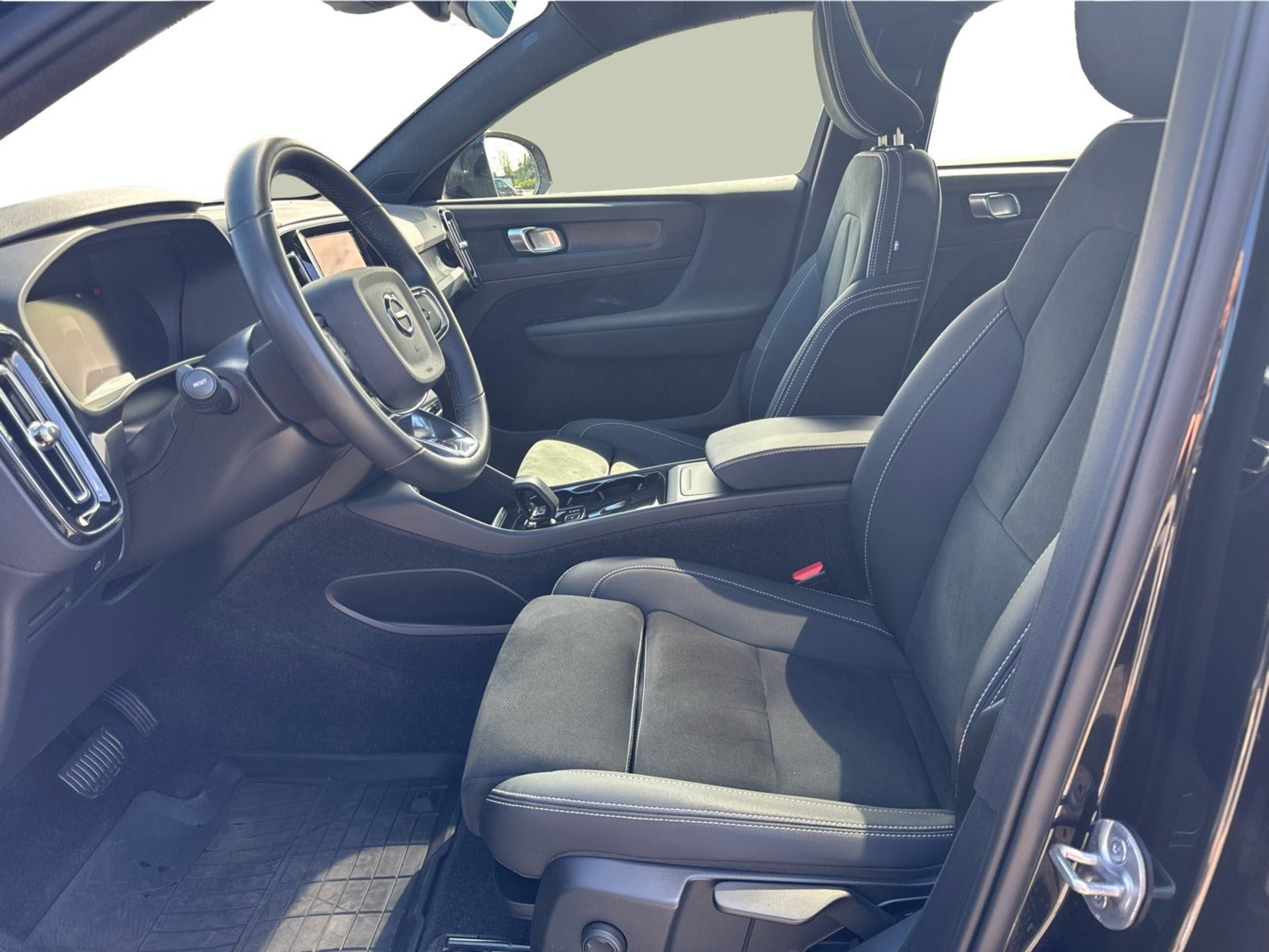 Sort Volvo C40 fra 2022