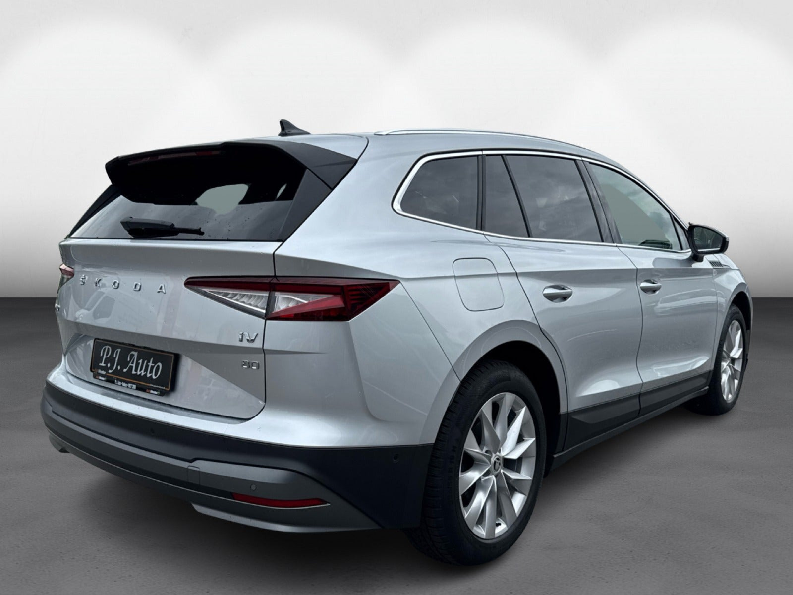 Sølv Skoda Enyaq fra 2023