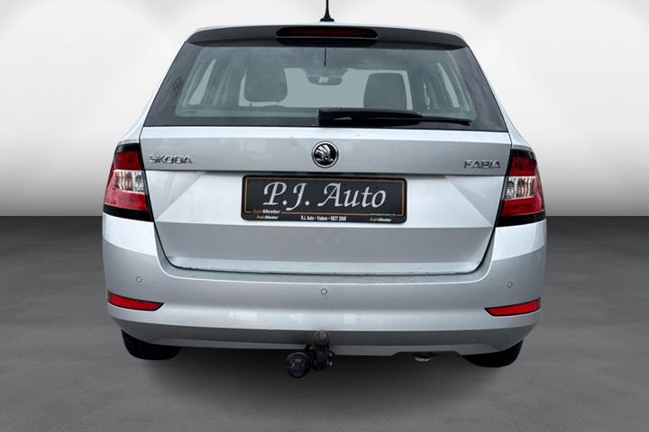 Sølv Skoda Fabia fra 2019