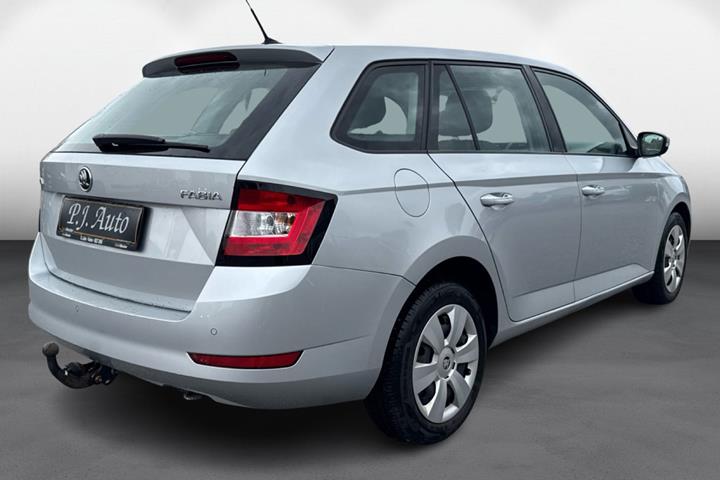 Sølv Skoda Fabia fra 2019