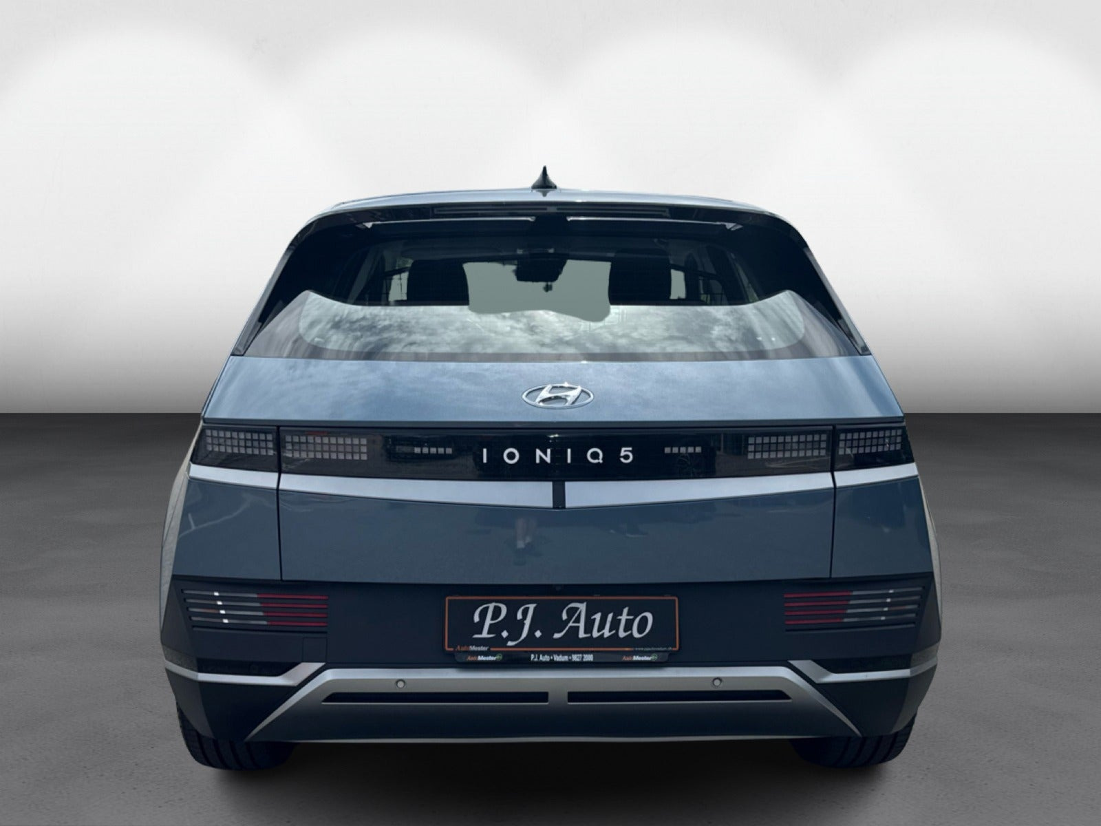 Blå Hyundai Ioniq 5 fra 2023