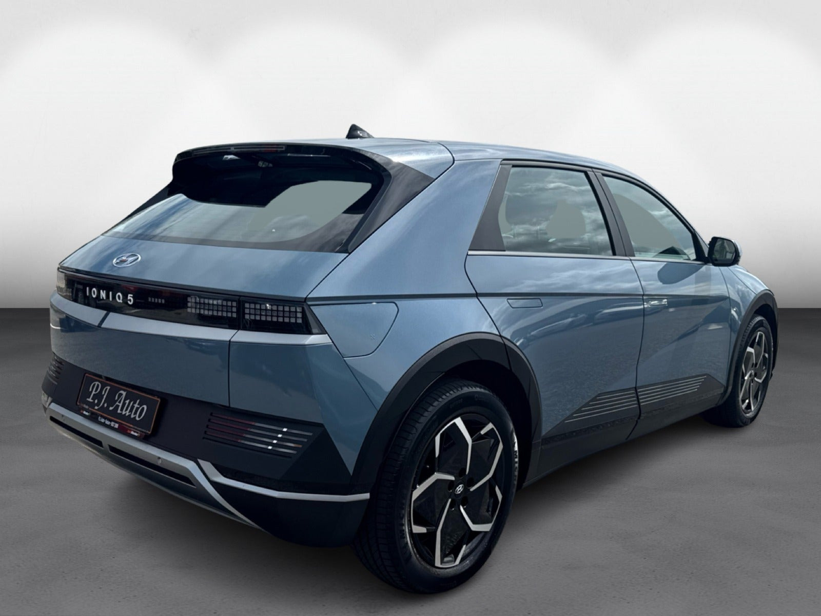Blå Hyundai Ioniq 5 fra 2023