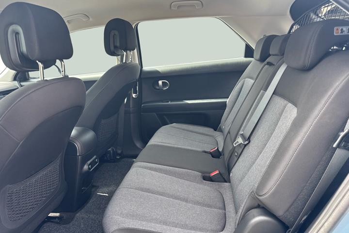 Blå Hyundai Ioniq 5 fra 2023