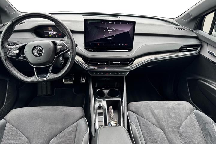 Sort Skoda Enyaq fra 2023