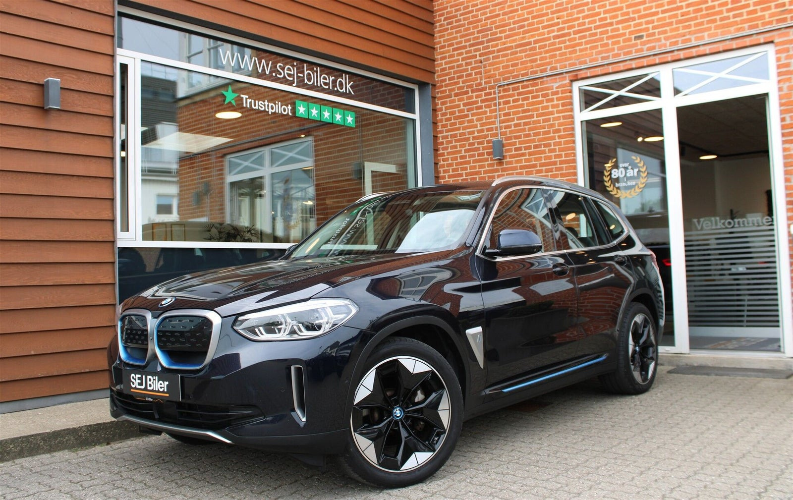 BMW iX3 Charged Plus