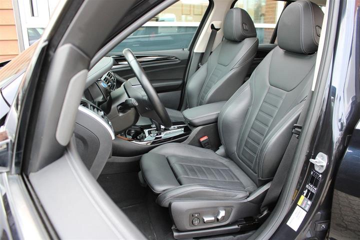 Sort BMW iX3 fra 2021
