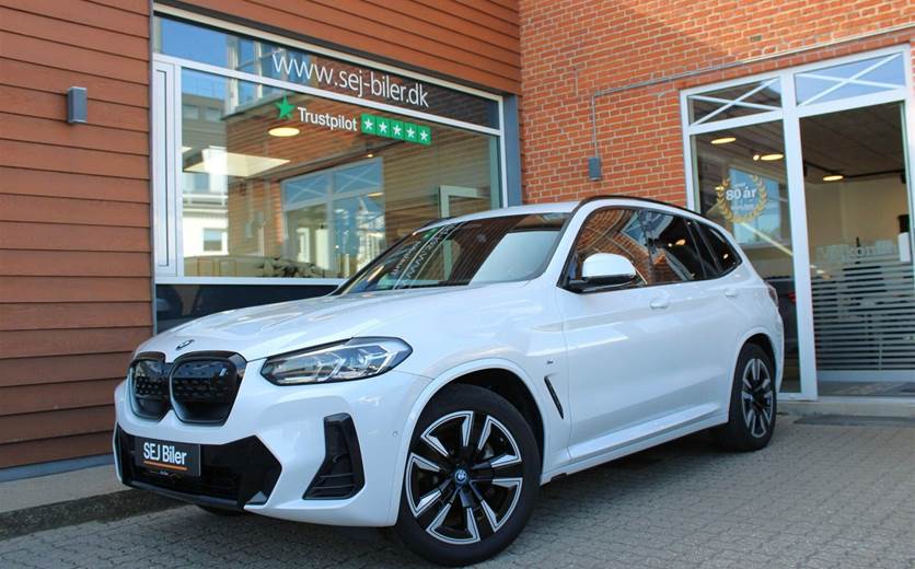 BMW iX3 Charged M-Sport